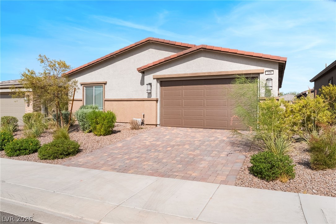 336 Aravalli Crest Street Property Photo 2