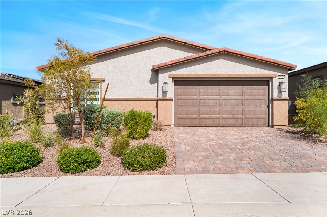 336 Aravalli Crest Street Property Photo 3