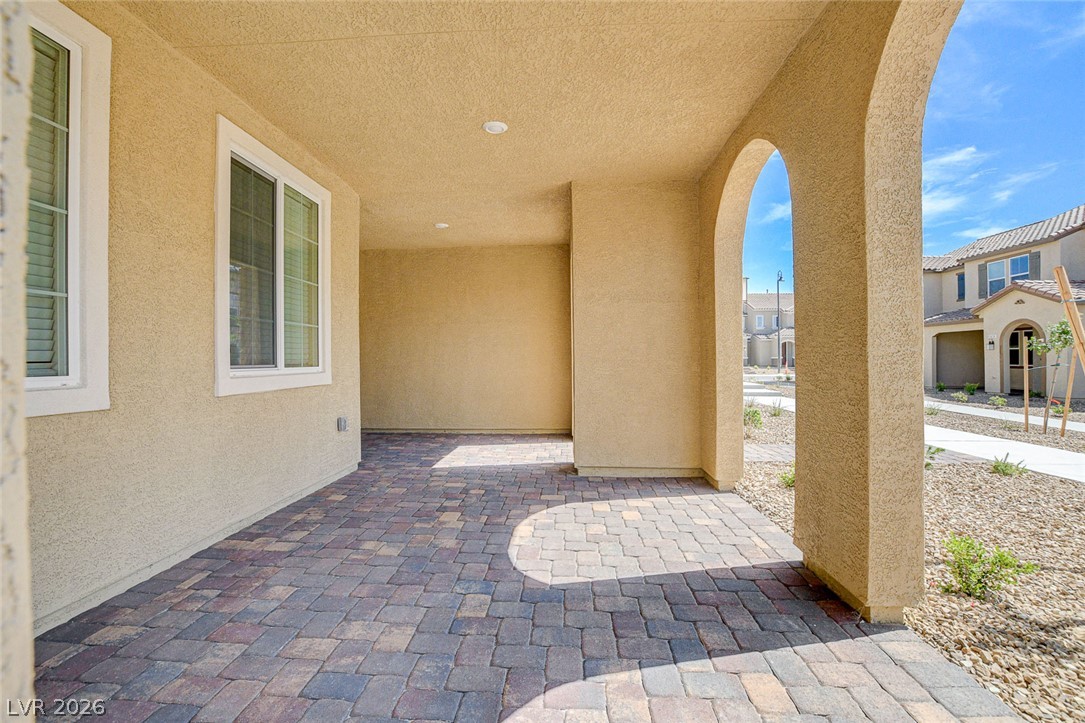 2615 Esposende Street Property Photo 5