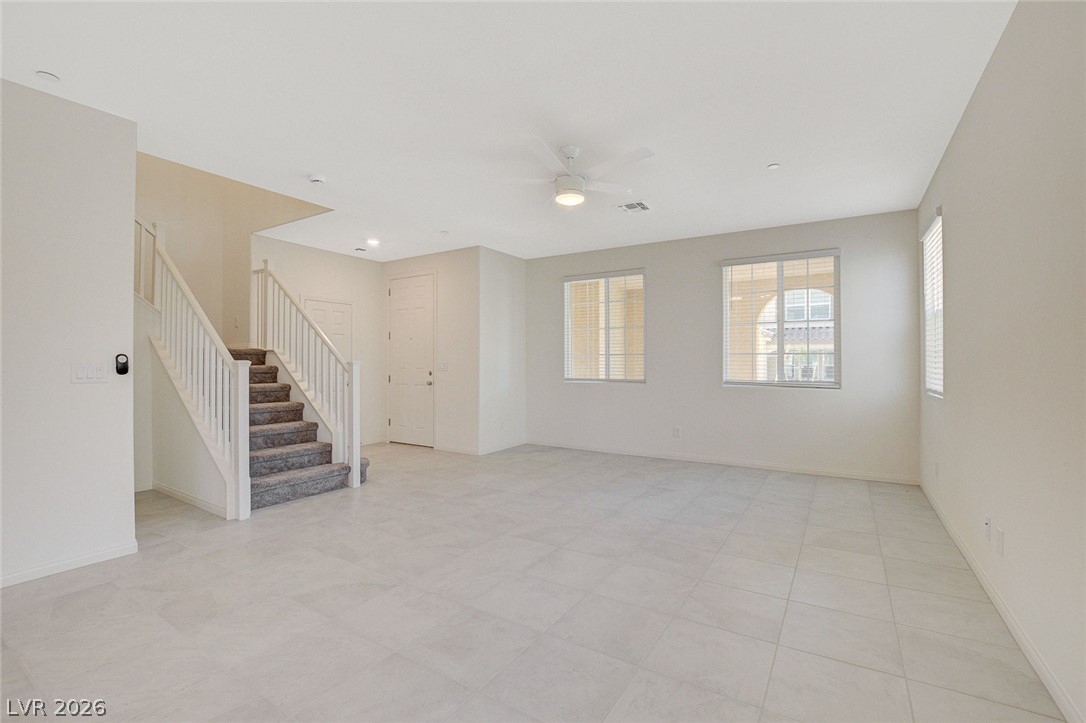 2615 Esposende Street Property Photo 7