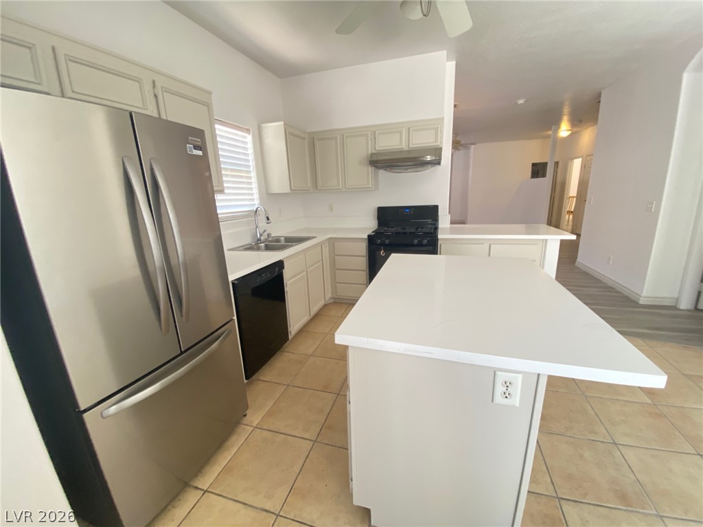 9880 Risto Court Property Photo 11