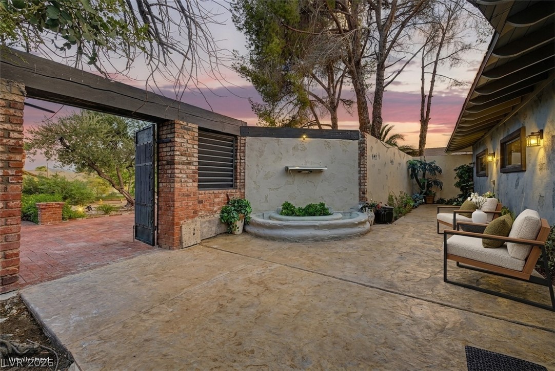 1572 Santa Anita Drive Property Photo 9