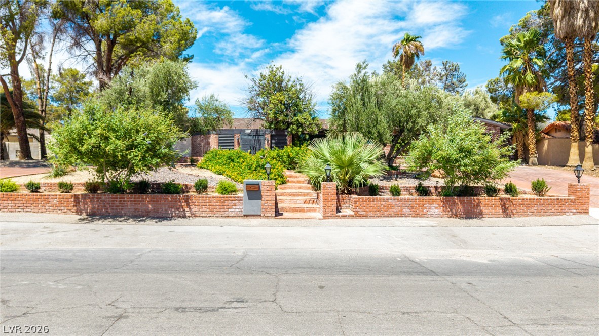 1572 Santa Anita Drive Property Photo 11
