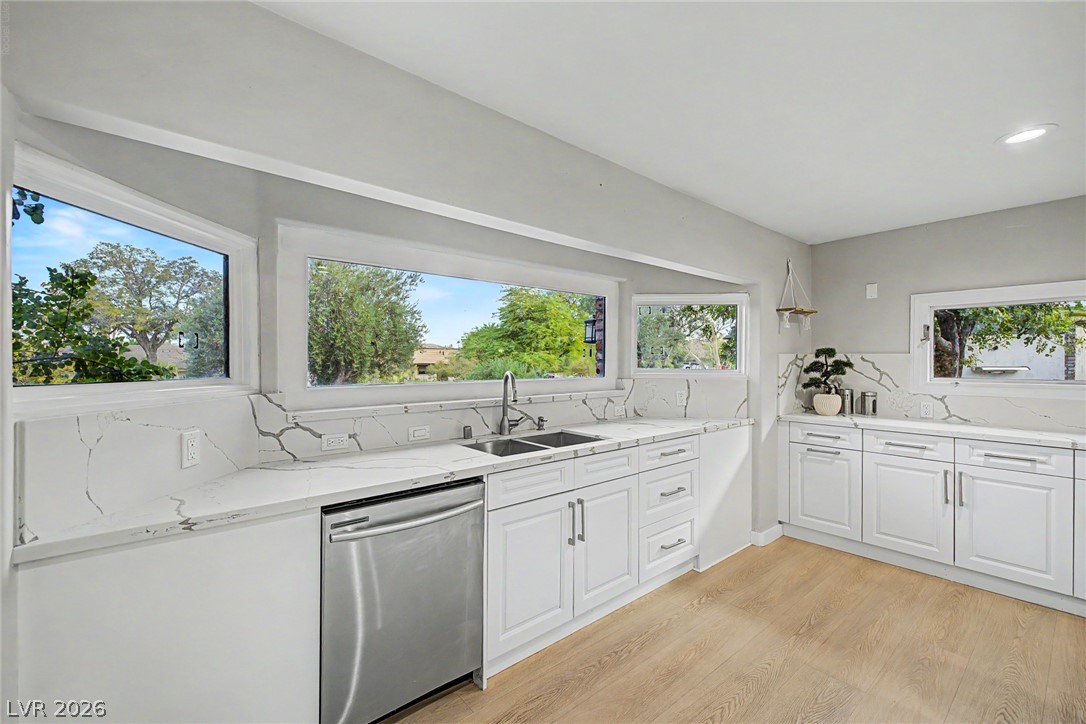 1572 Santa Anita Drive Property Photo 16