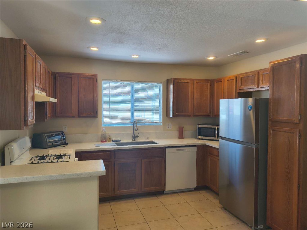 5323 Hanging Tree Lane Property Photo 4