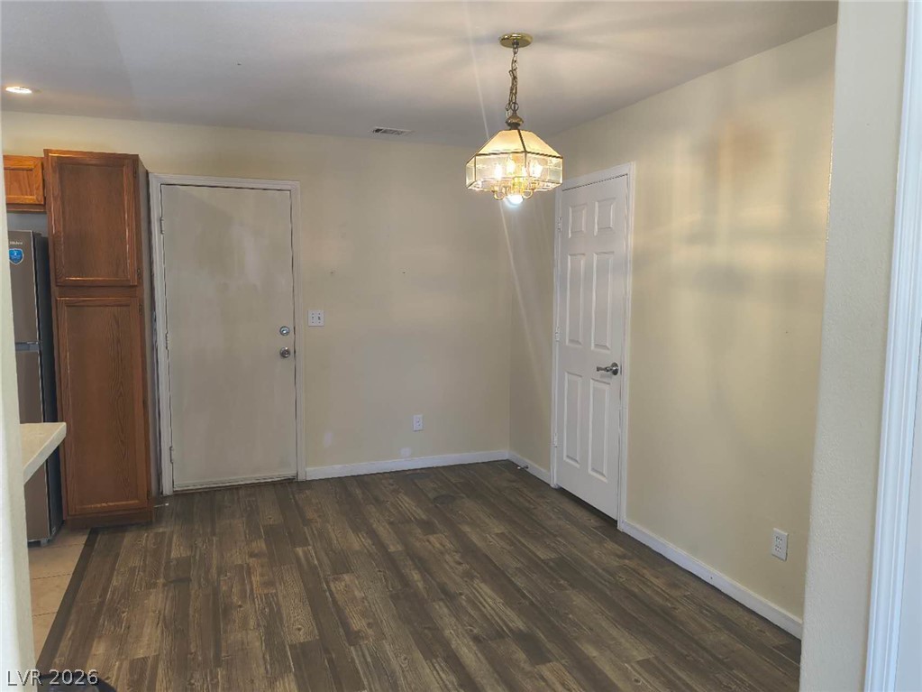 5323 Hanging Tree Lane Property Photo 7