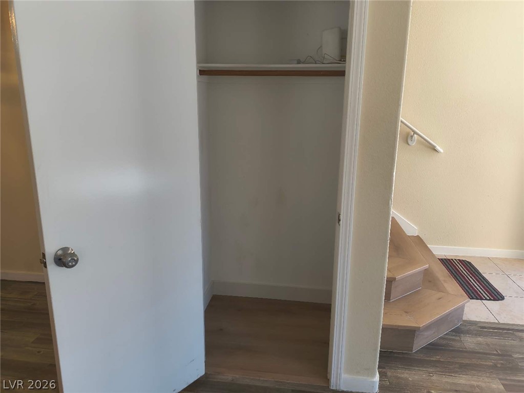 5323 Hanging Tree Lane Property Photo 9
