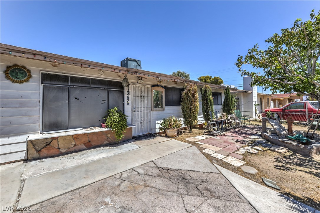 900 Taylor Avenue Property Photo 3