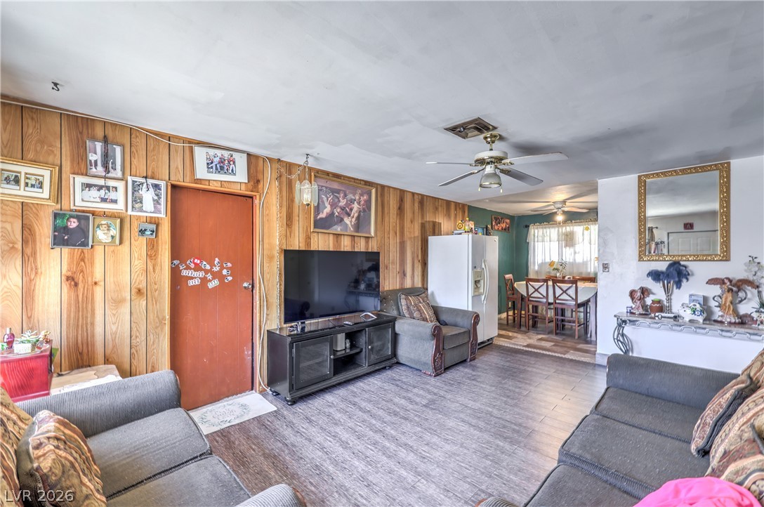 900 Taylor Avenue Property Photo 6