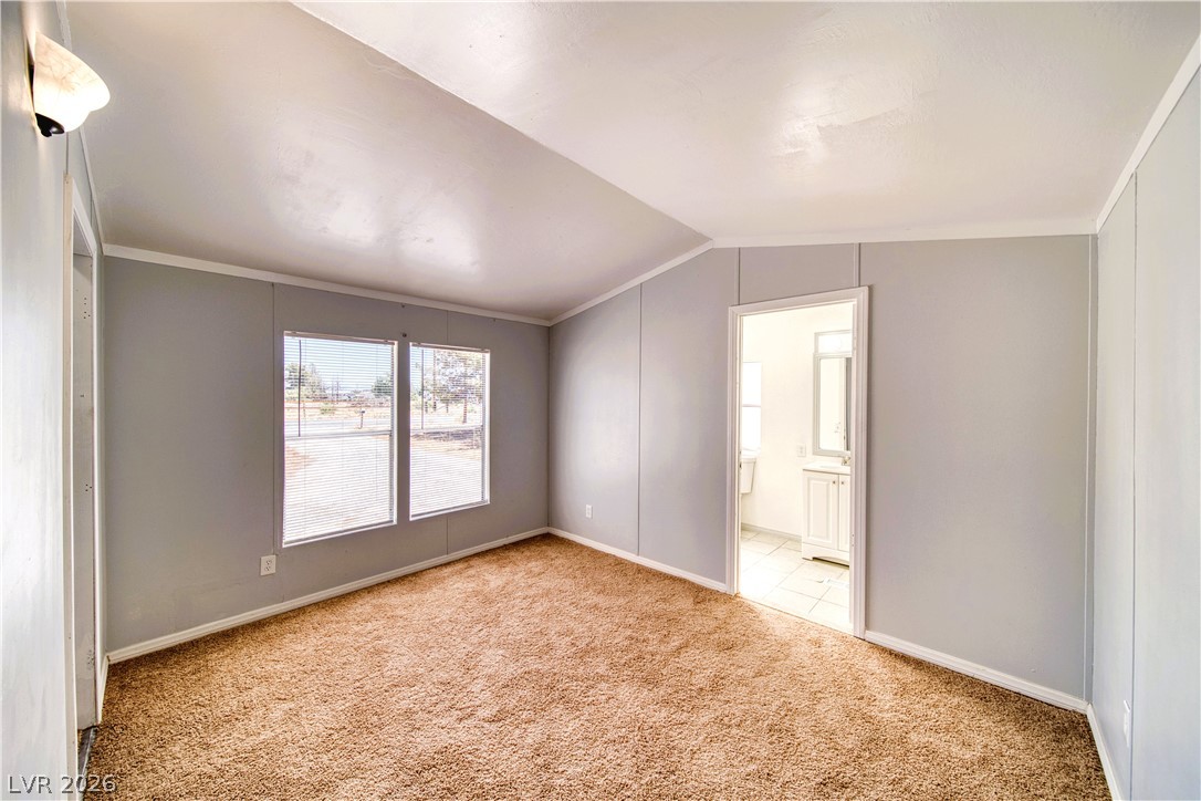 6920 Oakridge Avenue Property Photo 7