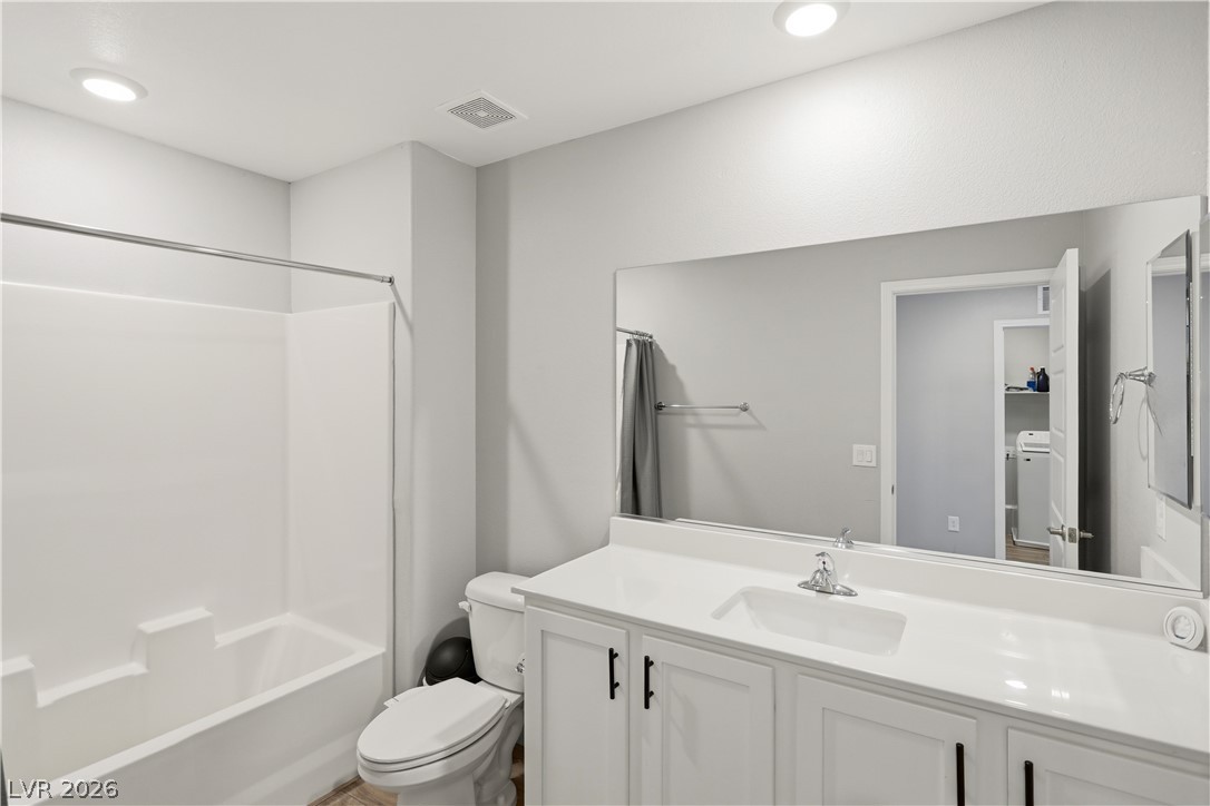 817 Watford Place Property Photo 11