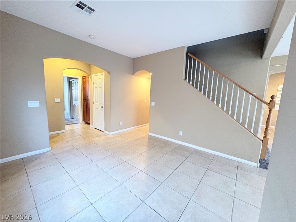 5014 Golden Antelope Way Property Photo 4