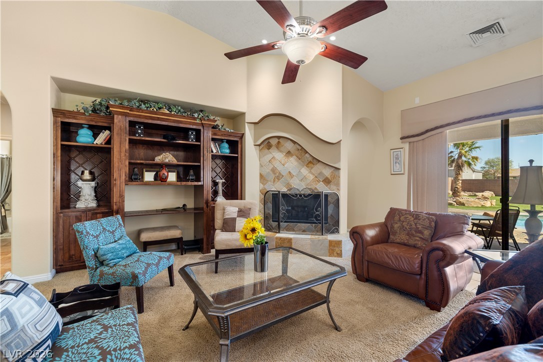 2181 East Winery Road Property Photo 12