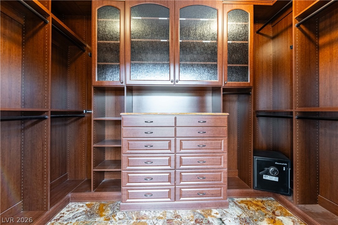 2909 Sterling Cove Drive Property Photo 24