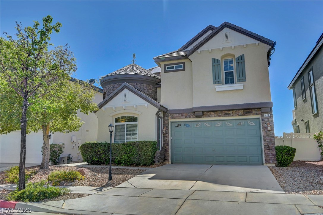 977 Sparkling Light Street Property Photo 3