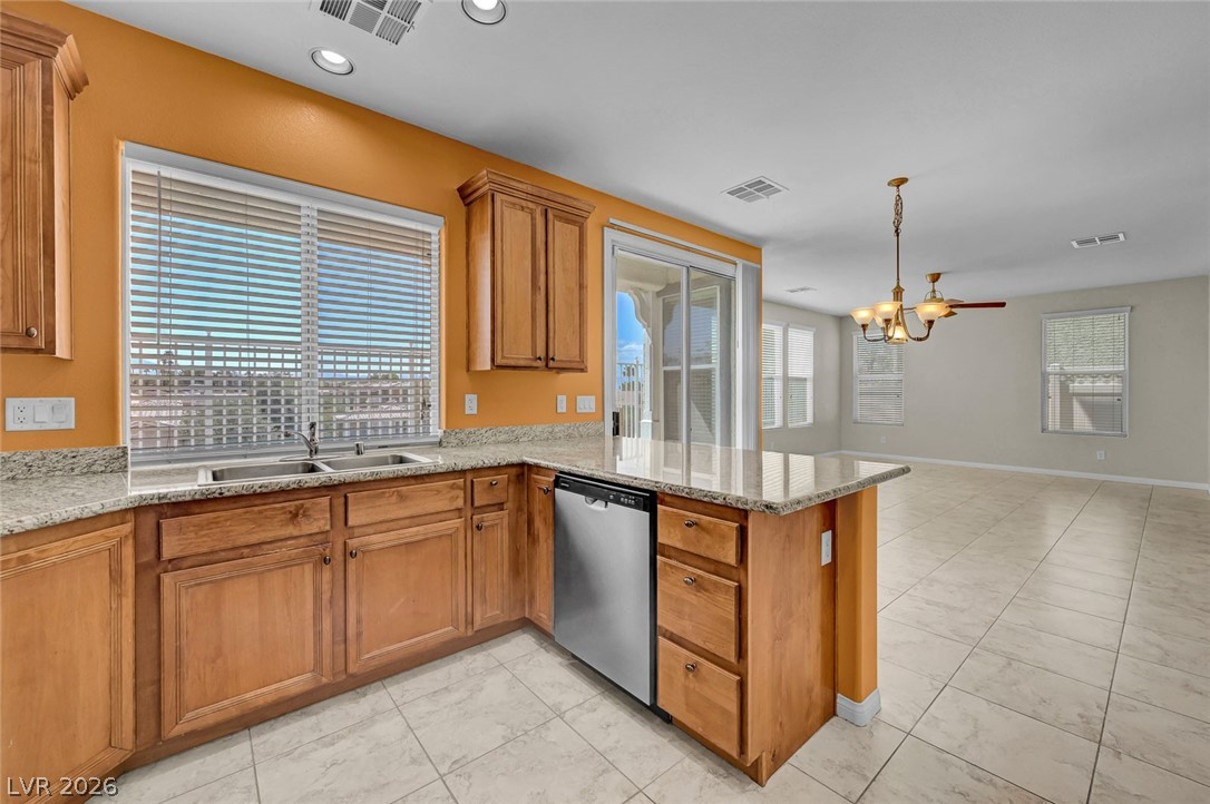 977 Sparkling Light Street Property Photo 32