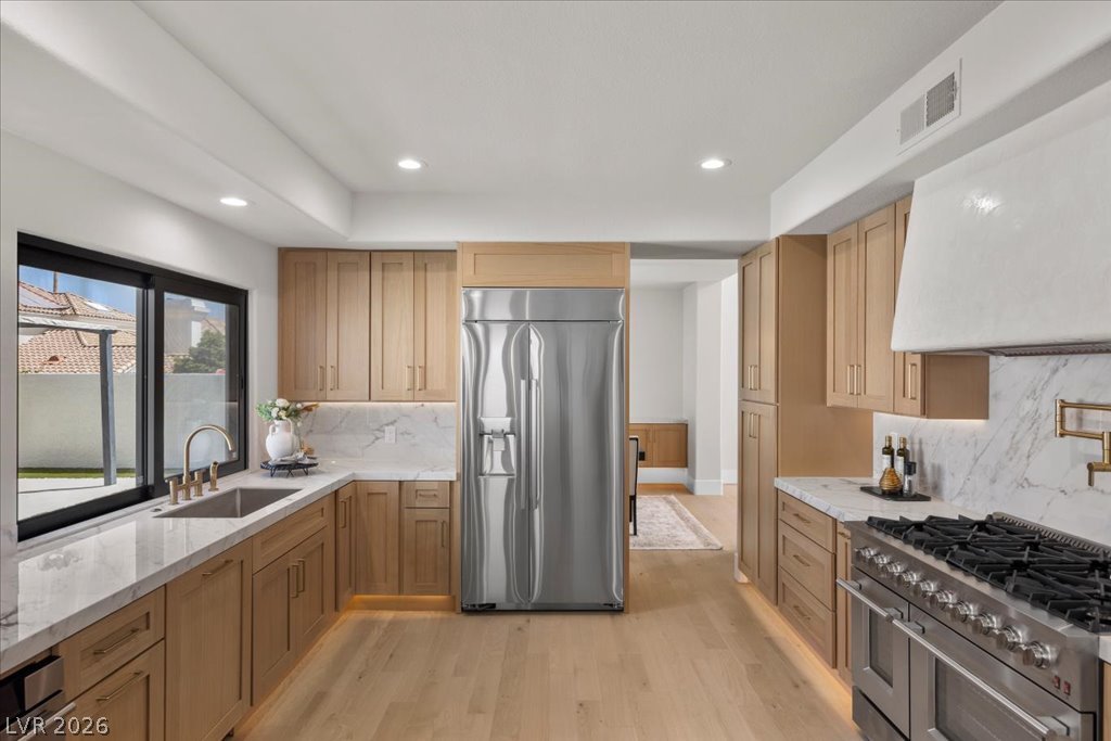 8024 Shorecrest Drive Property Photo 11