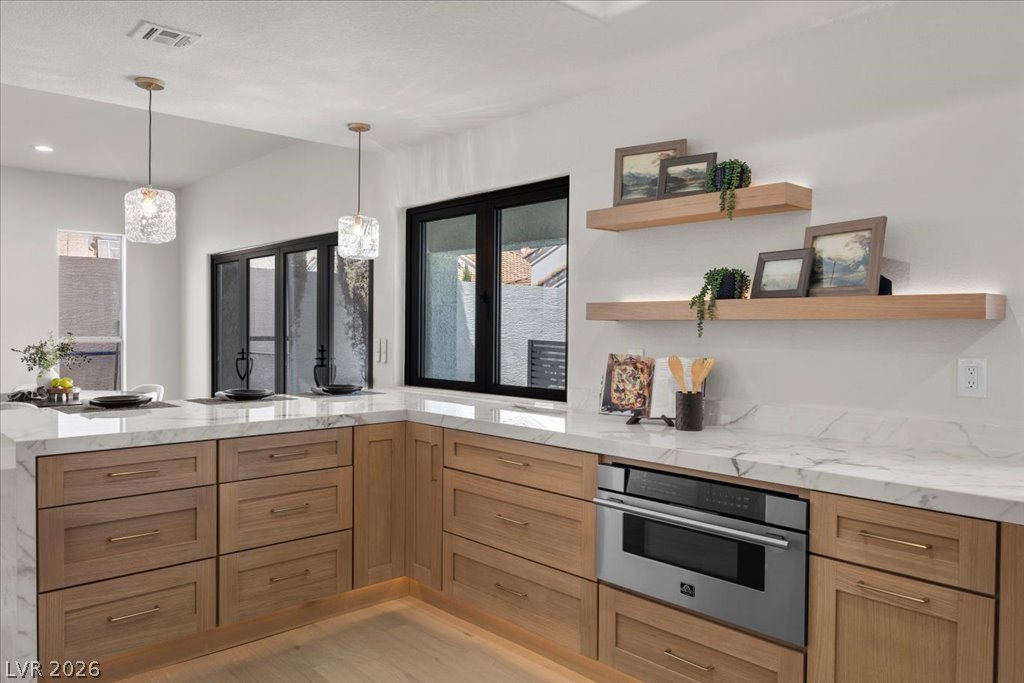 8024 Shorecrest Drive Property Photo 16
