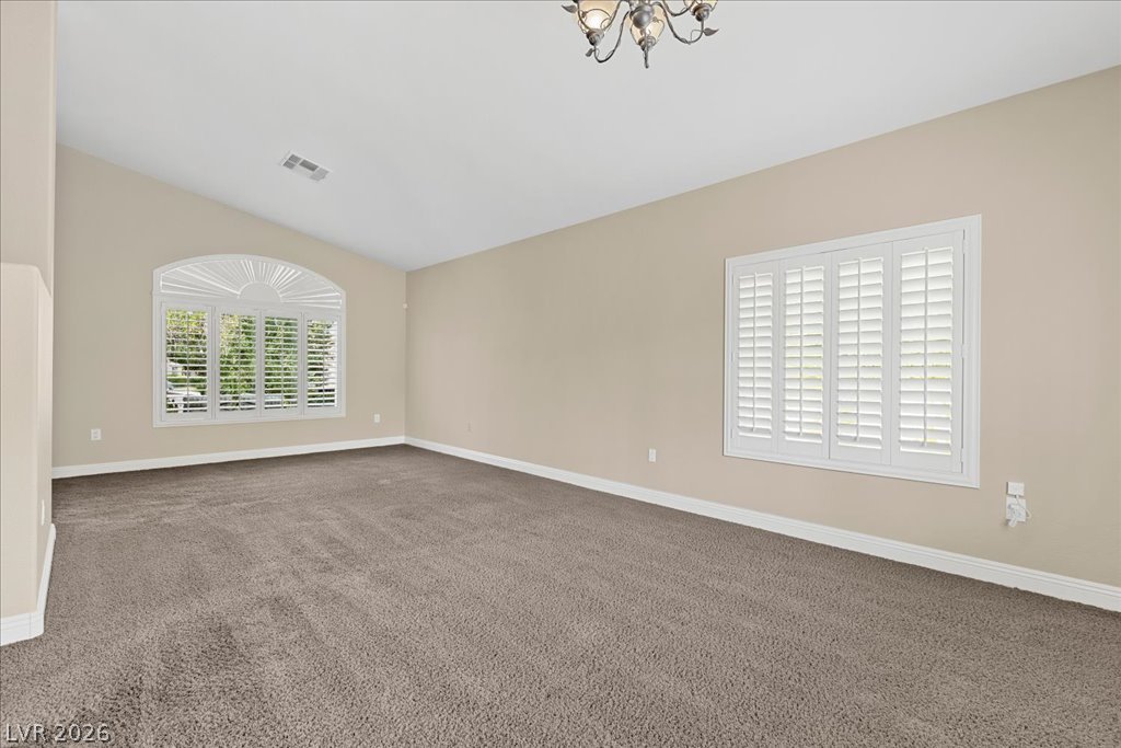 2000 Silverton Drive Property Photo 9