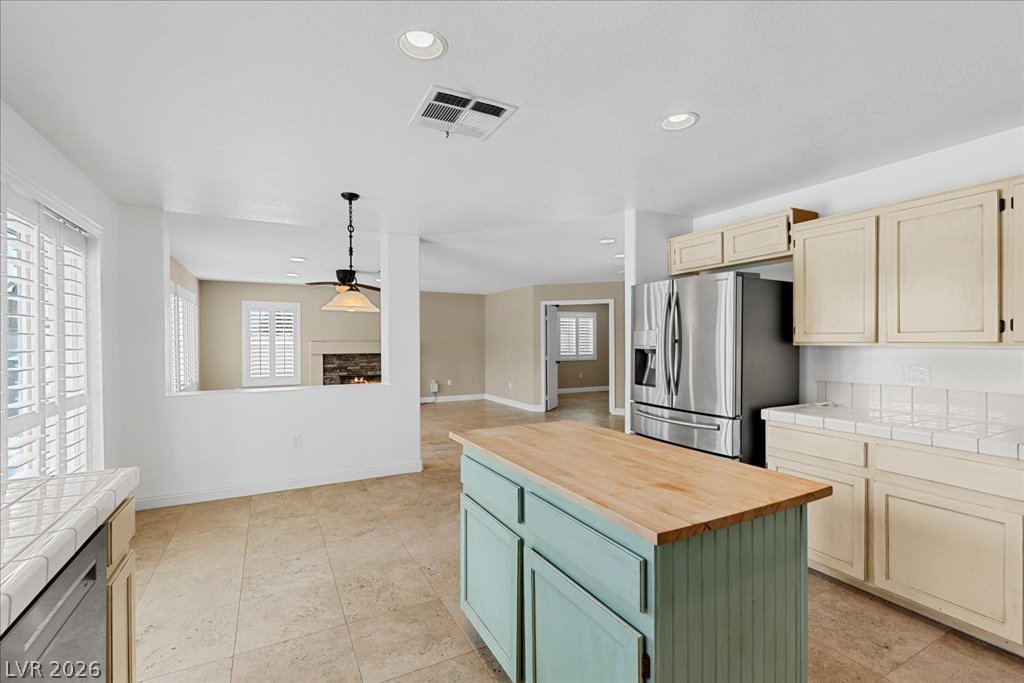 2000 Silverton Drive Property Photo 12