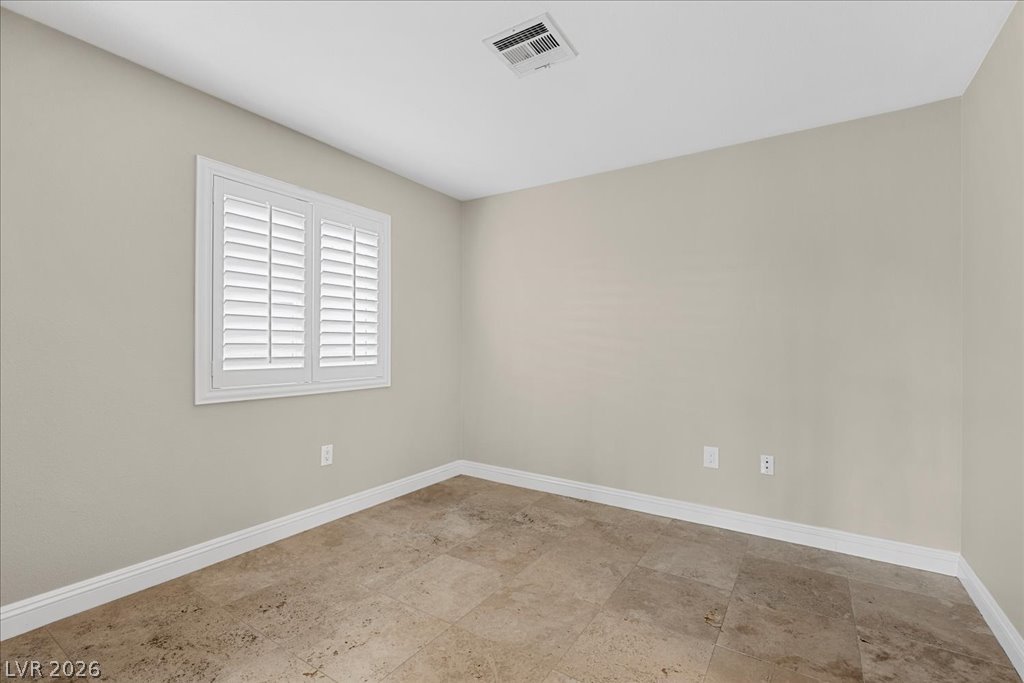 2000 Silverton Drive Property Photo 32