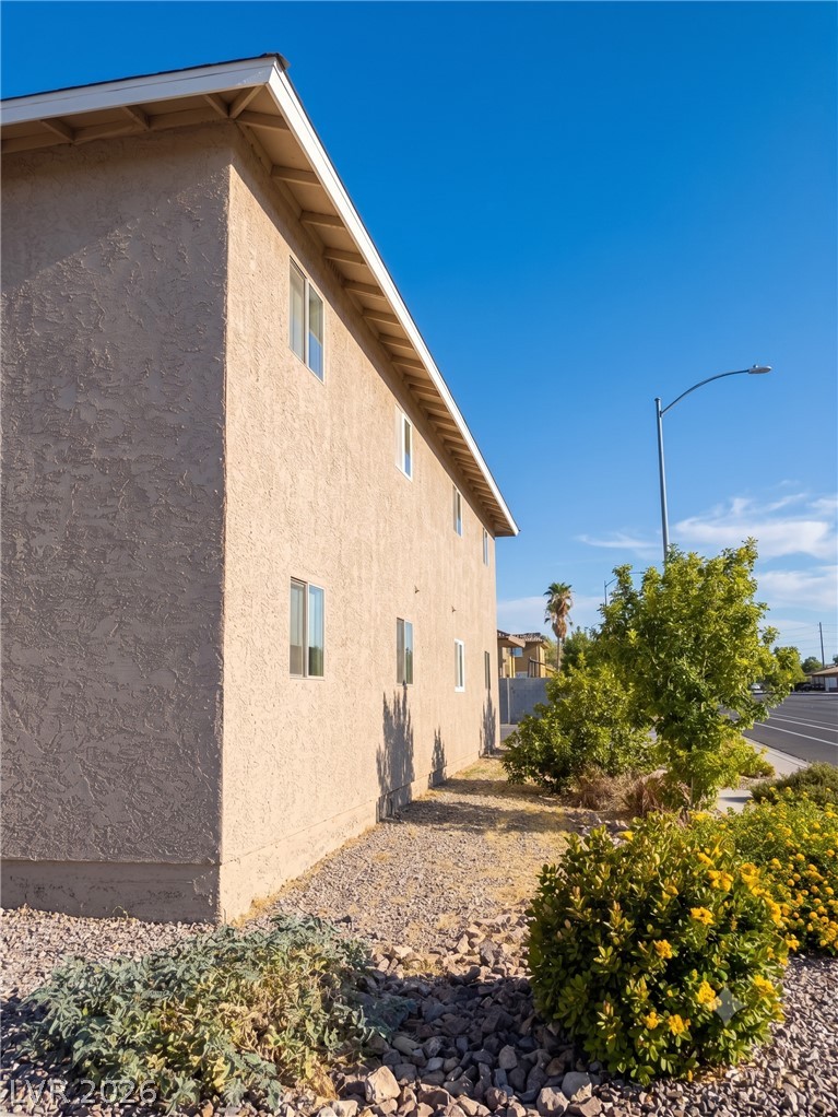 200 Kola Street Property Photo 4
