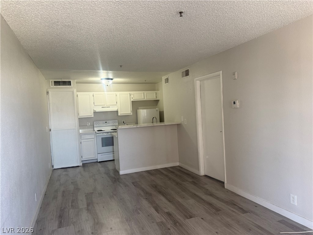 1381 East University Avenue 312 Property Photo 11