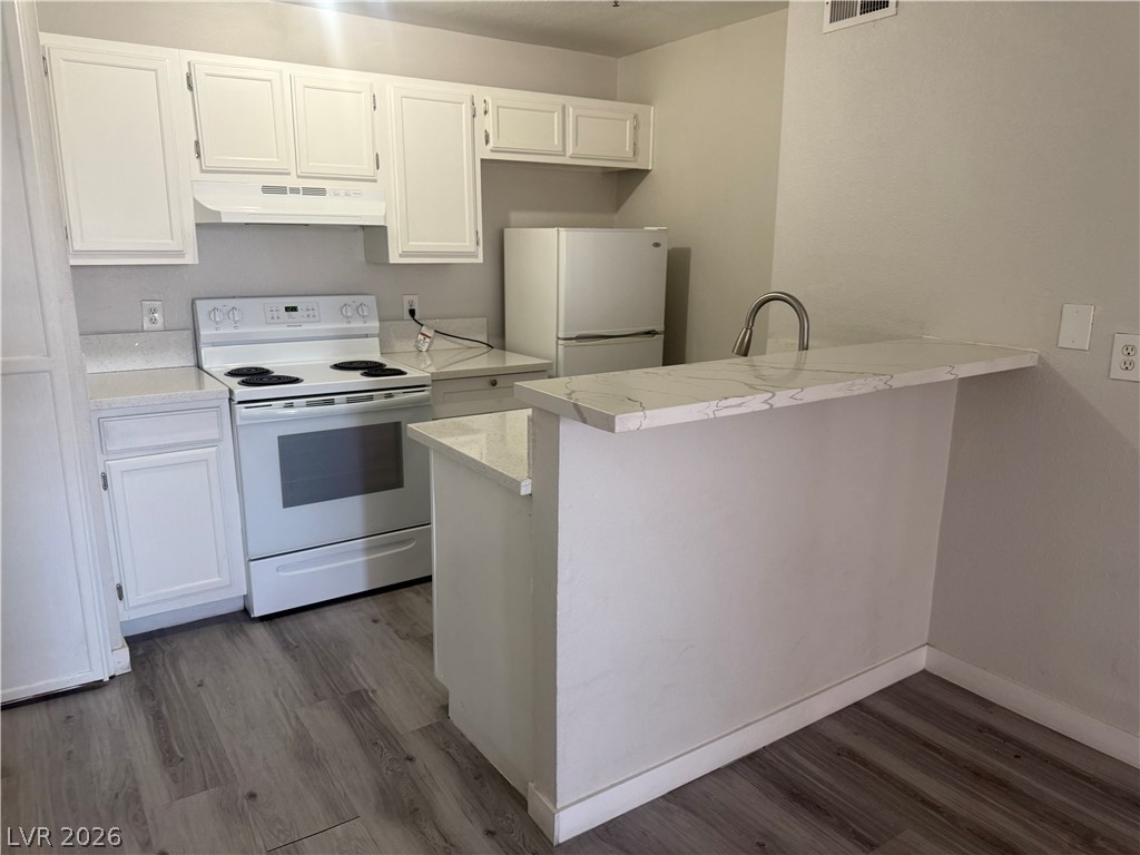 1381 East University Avenue 312 Property Photo 12
