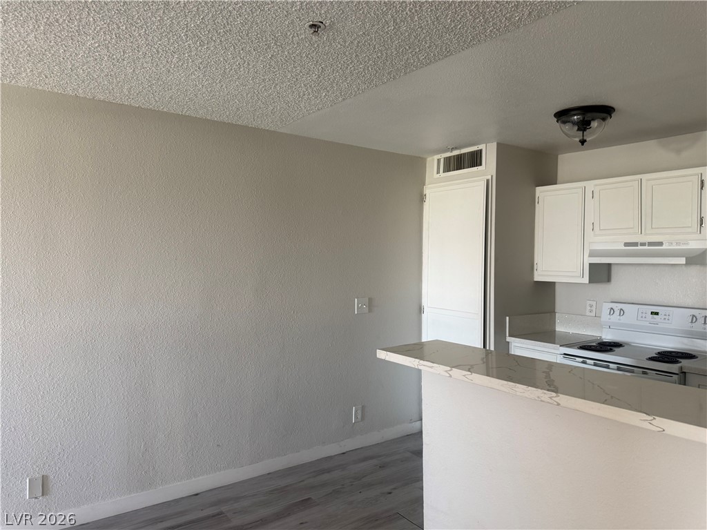 1381 East University Avenue 312 Property Photo 13