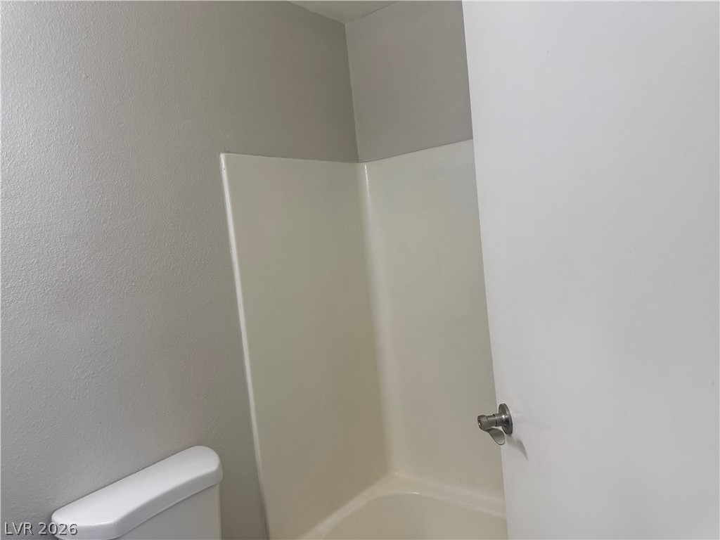 1381 East University Avenue 312 Property Photo 15