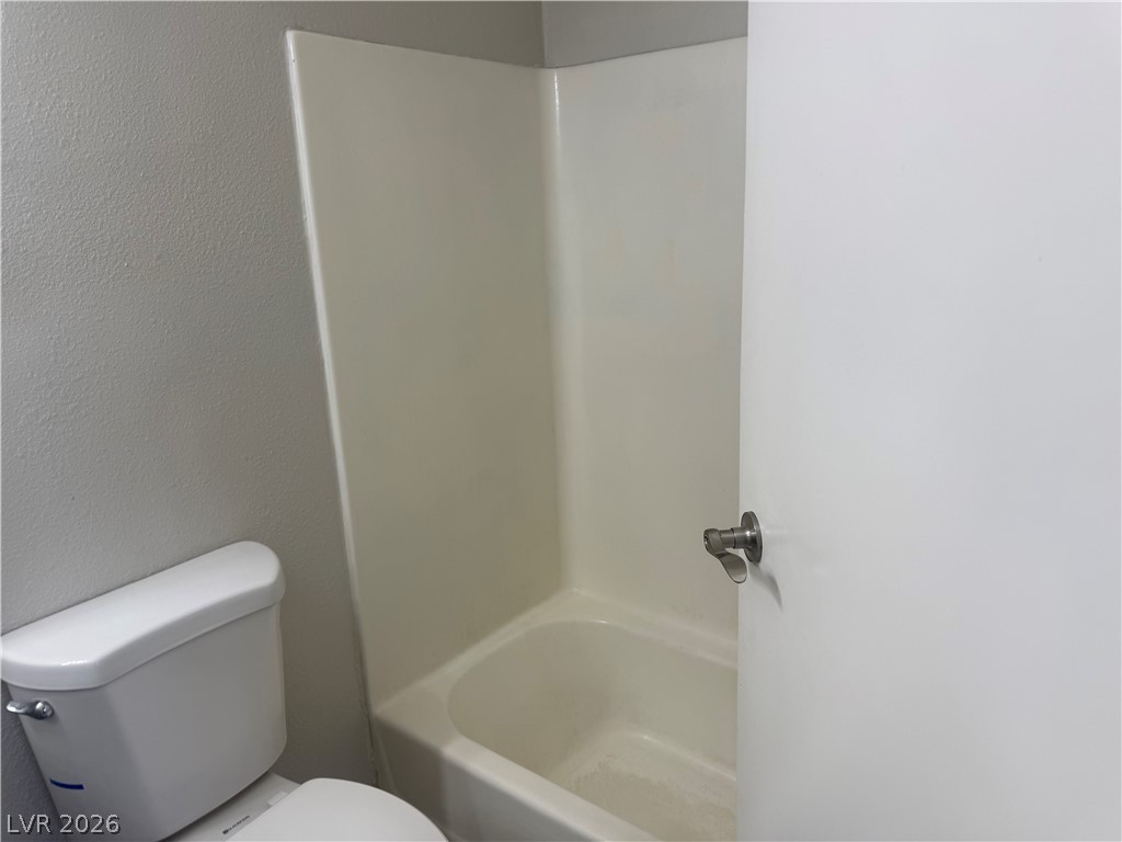 1381 East University Avenue 312 Property Photo 17