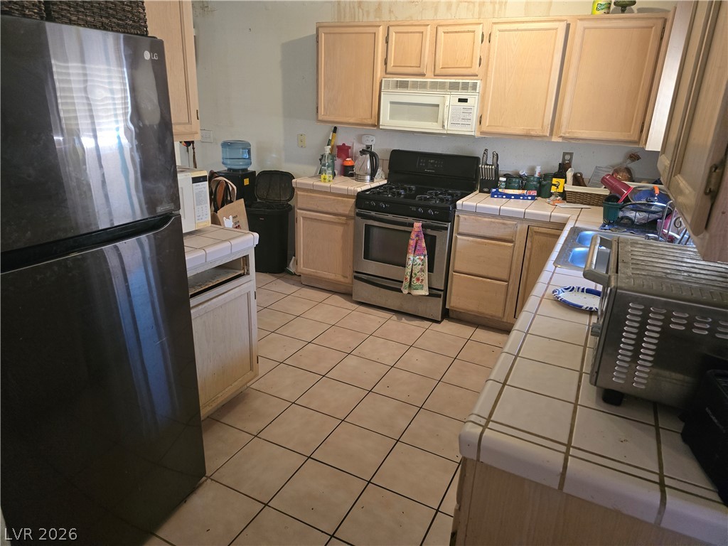 569 Truffles Street Property Photo 3