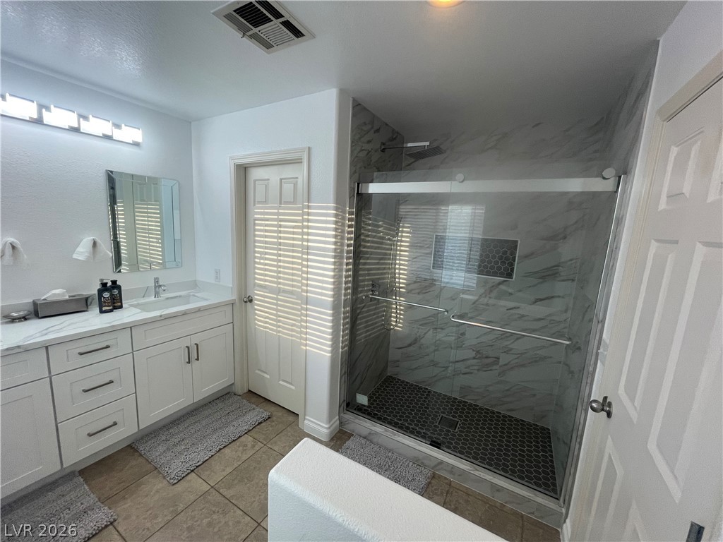 7416 Castillo Peak Street Property Photo 11
