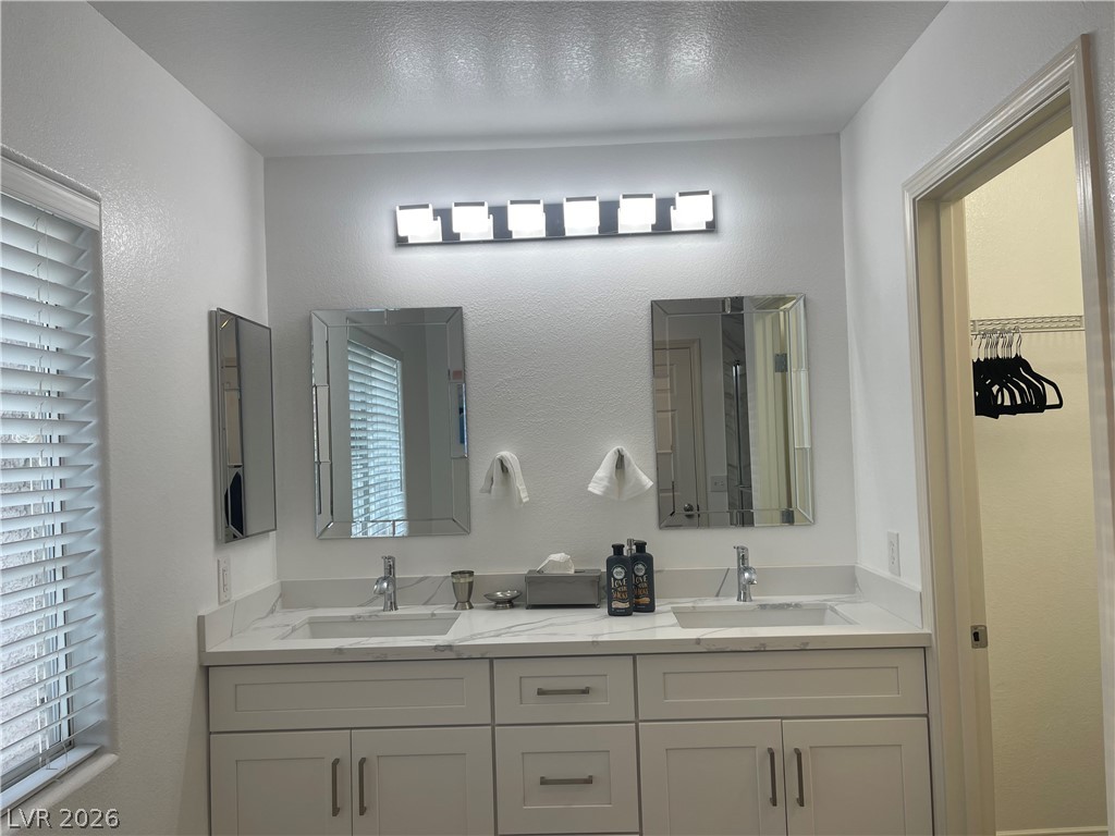 7416 Castillo Peak Street Property Photo 19