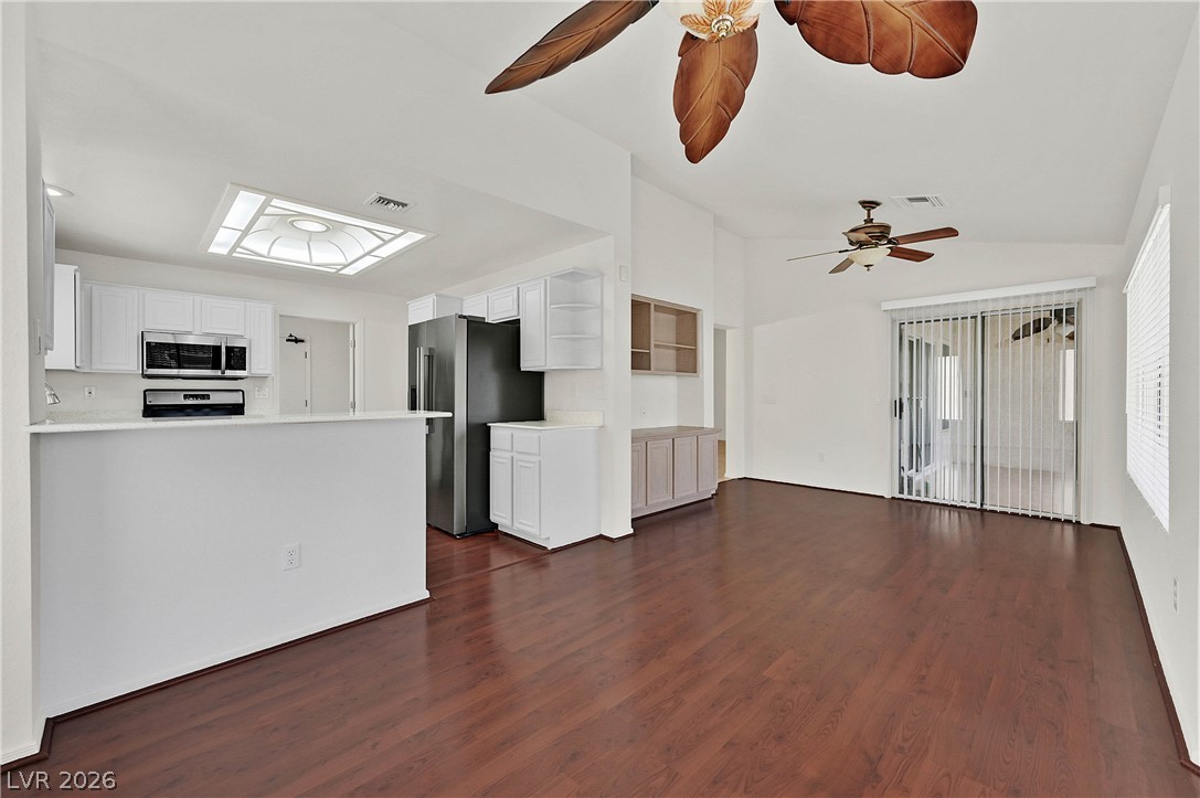 2708 Youngdale Drive Property Photo 6