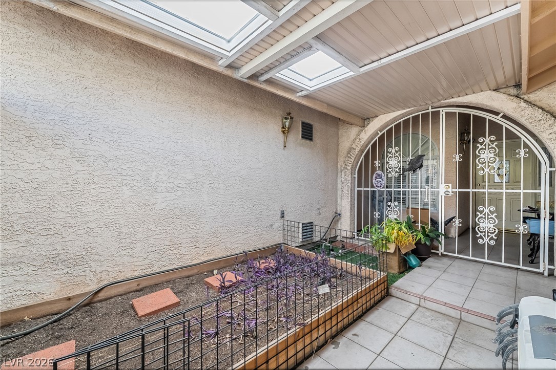 2621 Batelli Court Property Photo 4