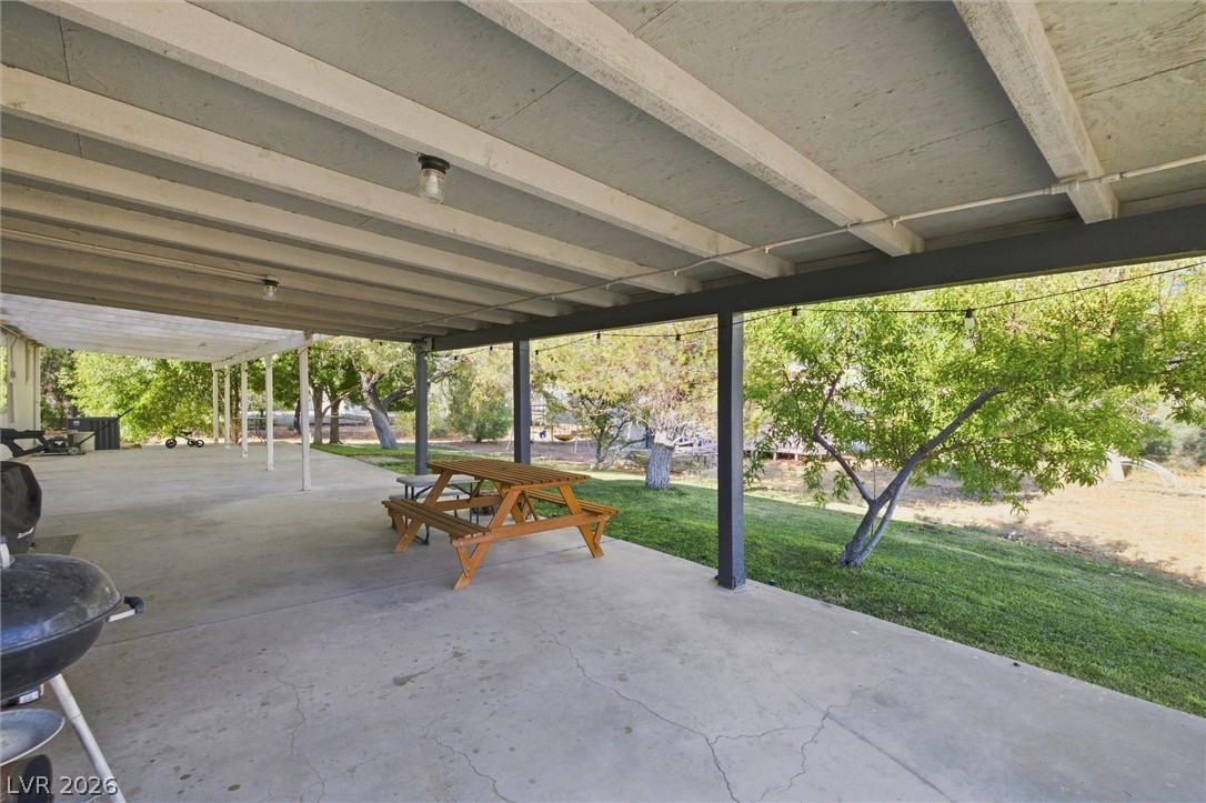 2891 Yucca Terrace Avenue Property Photo 9