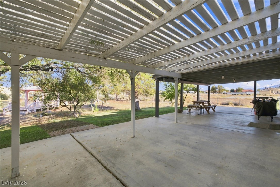 2891 Yucca Terrace Avenue Property Photo 10