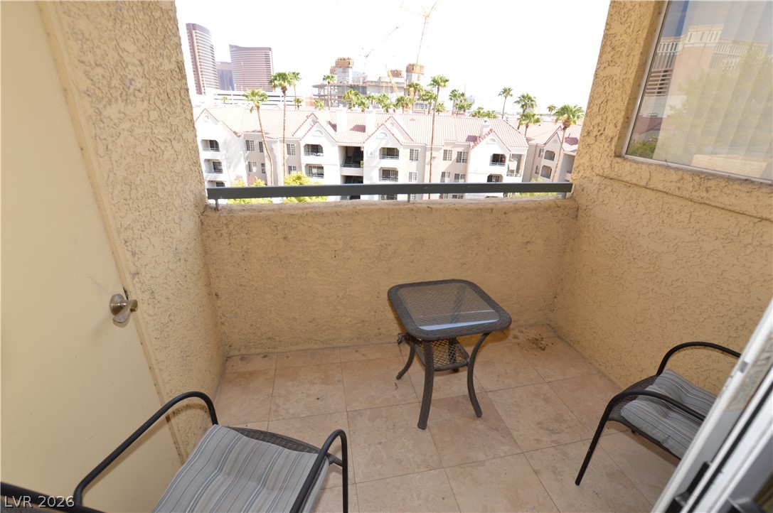 210 East Flamingo Road 421 Property Photo 27