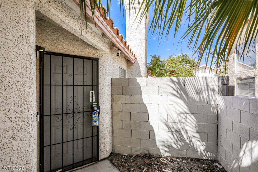 5519 Night Swim Lane Property Photo 4