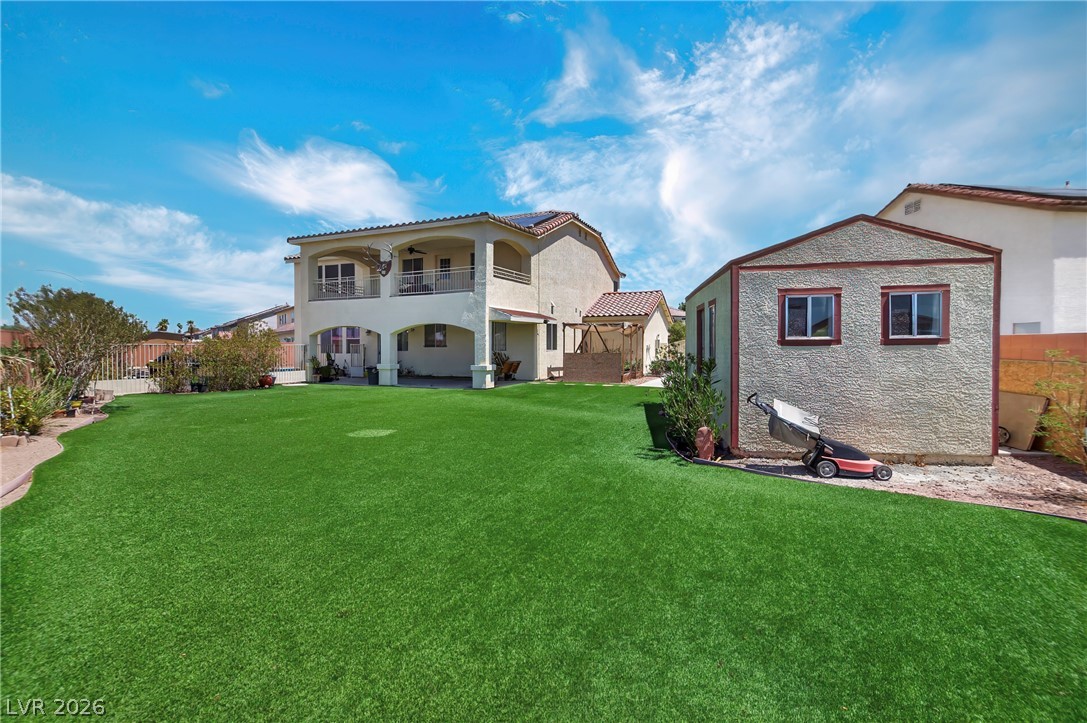 1035 Devon Lake Street Property Photo 7