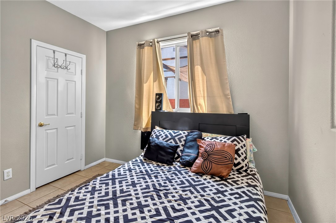 1035 Devon Lake Street Property Photo 41