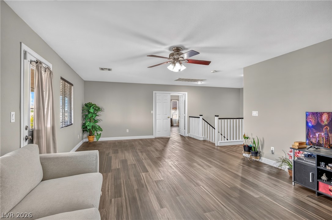 1035 Devon Lake Street Property Photo 49