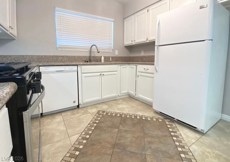 718 Skipjack Drive Property Photo 2