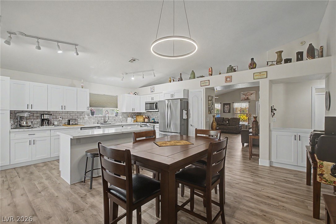 4316 Blushed Meadows Road Property Photo 19