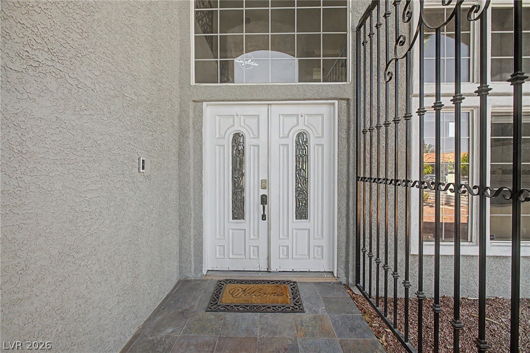 1931 Del Font Court Property Photo 6