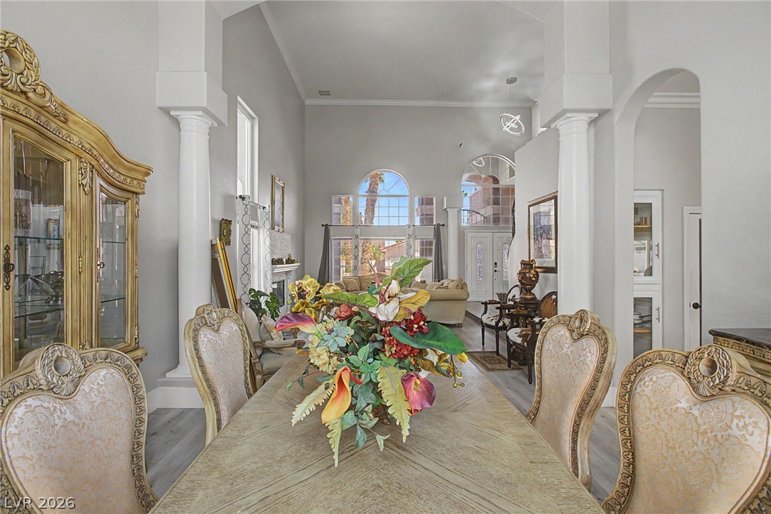 1931 Del Font Court Property Photo 16