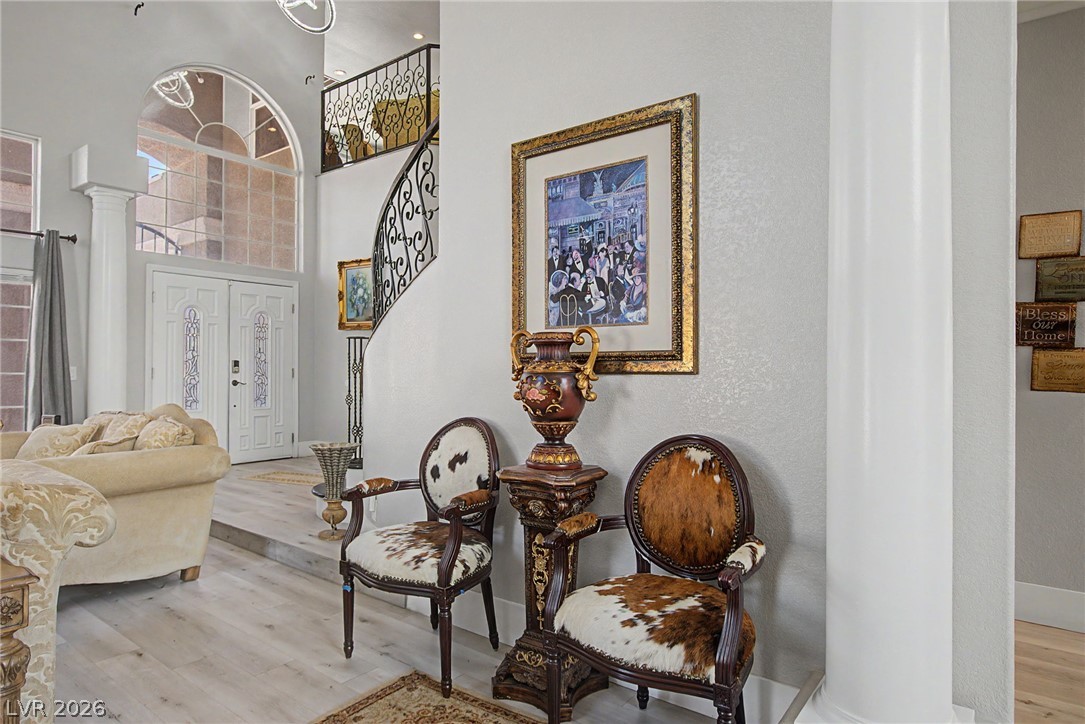 1931 Del Font Court Property Photo 17