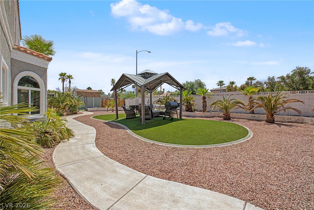 1931 Del Font Court Property Photo 37