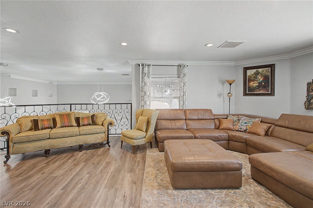 1931 Del Font Court Property Photo 53